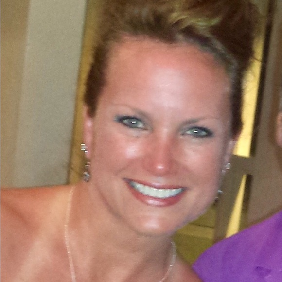 Meet your Posher, Jami - Picture 1 of 1